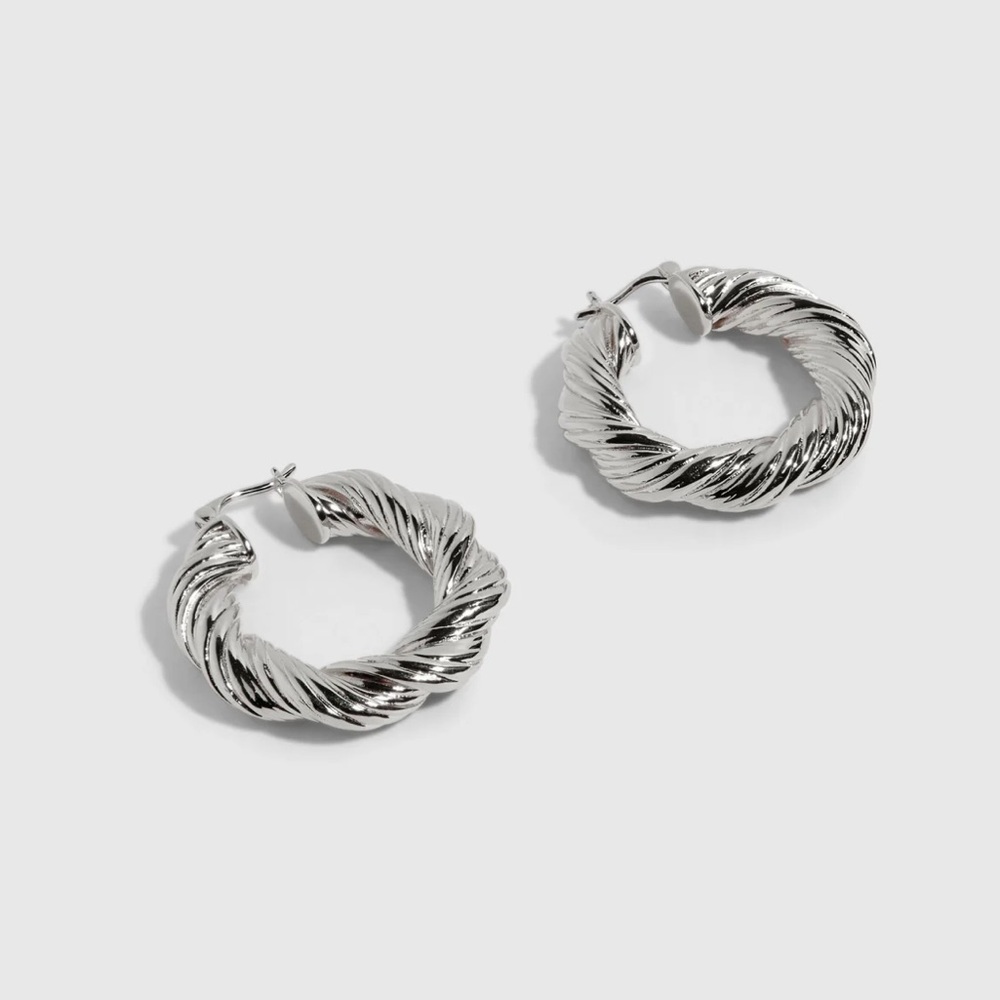 Silver Twisted Hoop Earrings- Canadian brand 🍁